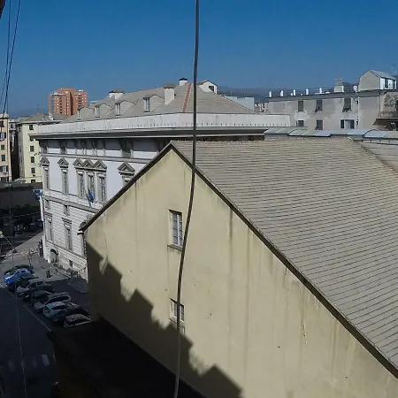 Dietro Il Teatro Modena Genua Exterior foto