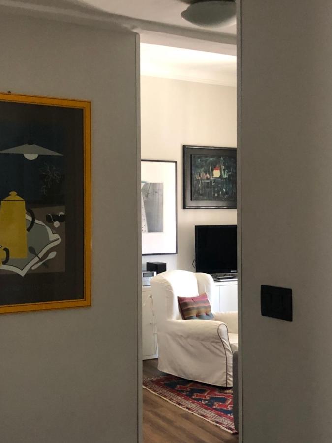 Dietro Il Teatro Modena Apartment Genoa