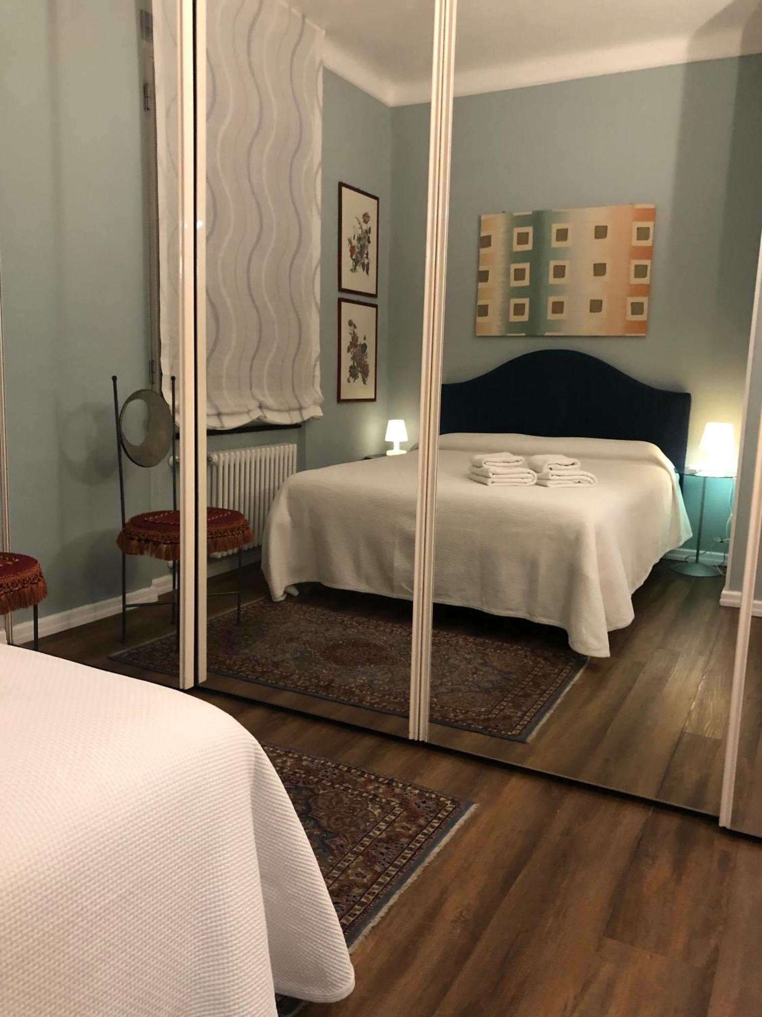 Dietro Il Teatro Modena Apartment Genua