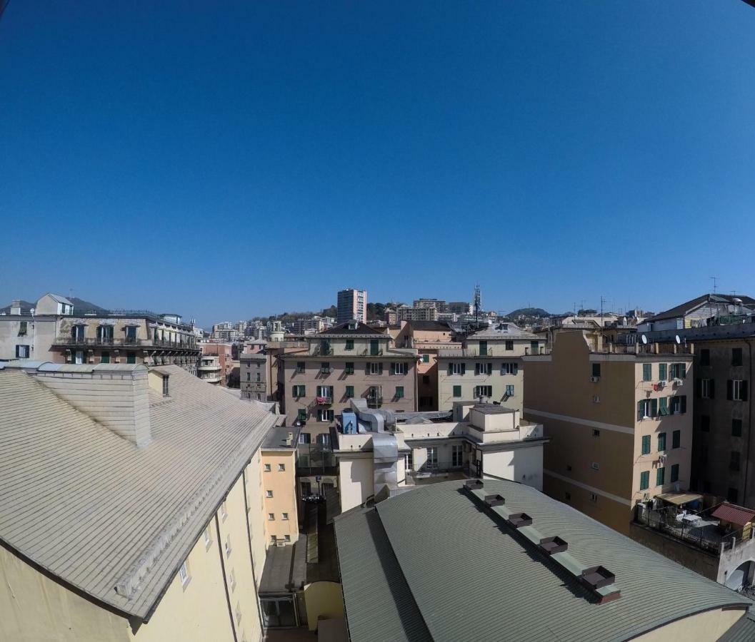 Dietro Il Teatro Modena *